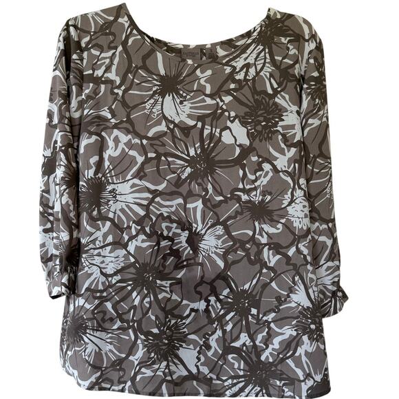 Chico’s Tops - Chico’s size XL Abstract print blouse tan cream